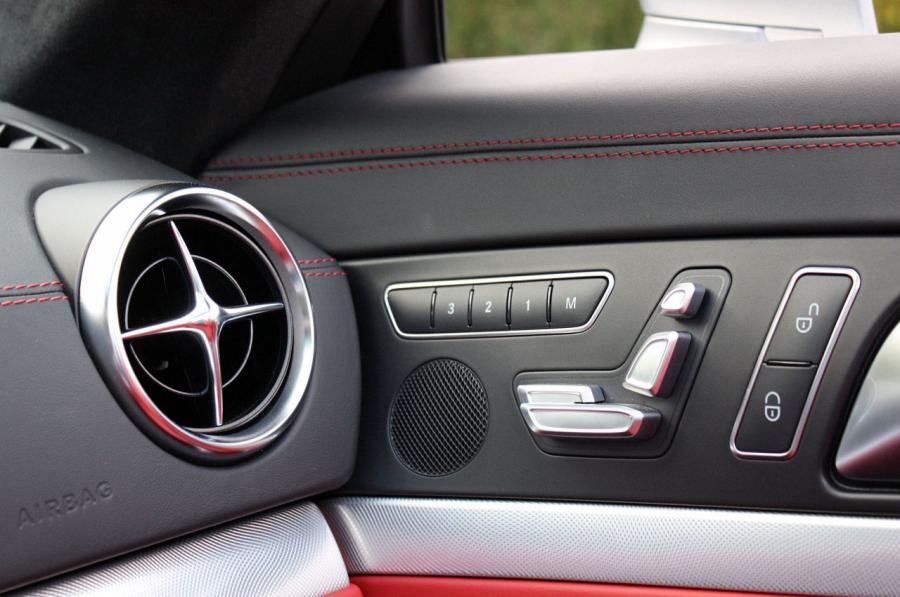  Mercedes-Benz SL550 2013 года  (фото 12 из 51)